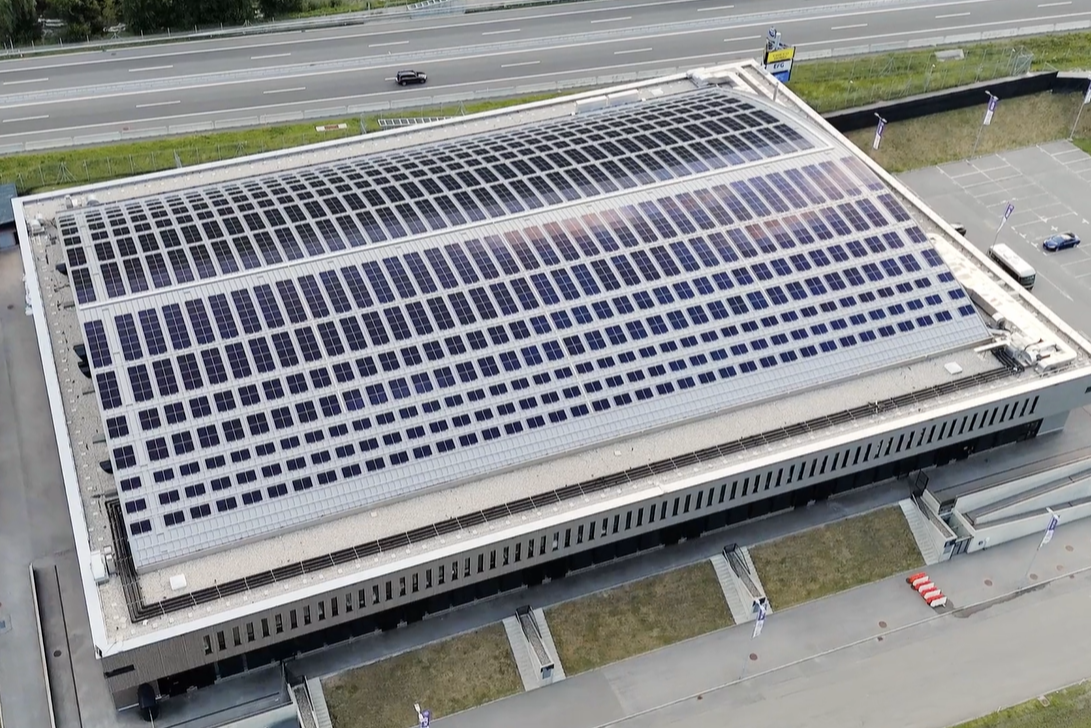 Gotthard_Arena_x_Helion-1